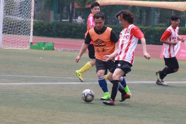 霍勒迪26分东契奇空砍三双 绿军力克独行侠2-0